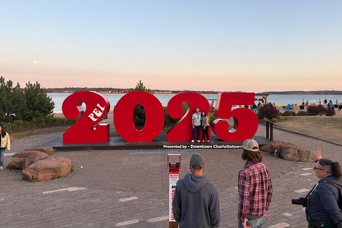 e-Scavenger hunt Charlottetown: Explore the city at your own pace - The Charm of the Waterfront and Historic Districts