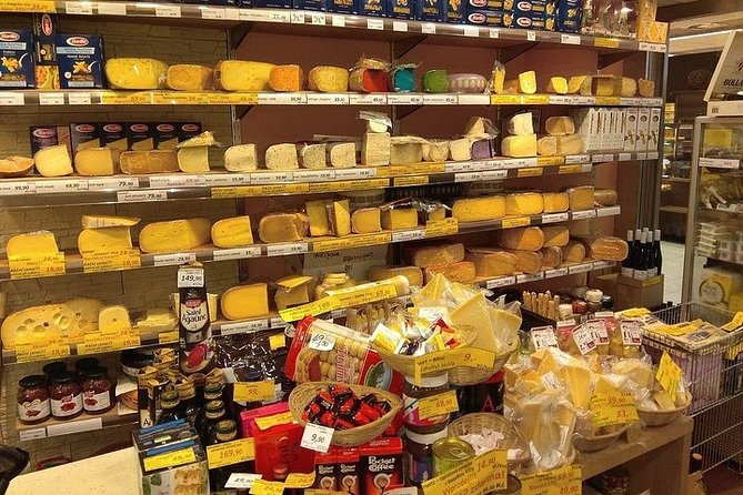 e-Scavenger hunt Leeuwarden: Explore the city at your own pace - How the App Guides Your Exploration