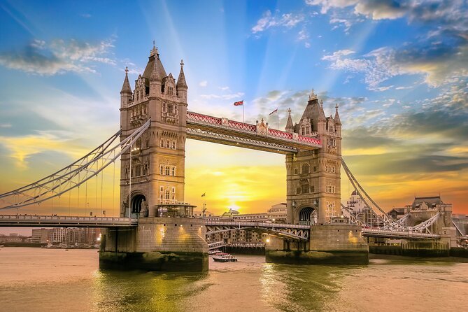 e-Scavenger Hunt London: Explore the City at Your Own Pace - Discover the Iconic Tower Bridge