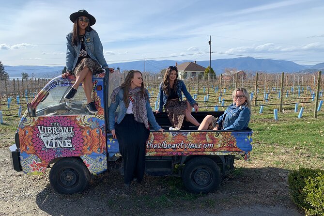 East Kelowna Half Day Wine Tour- Incl. Tasting Fees & Guide Grat! - Key Points