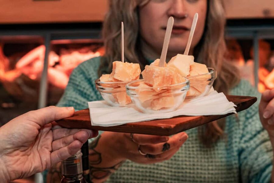 Eating Bologna Food & Wine Tour - Meet Your Guide at the Heart of Bologna’s Historic Center