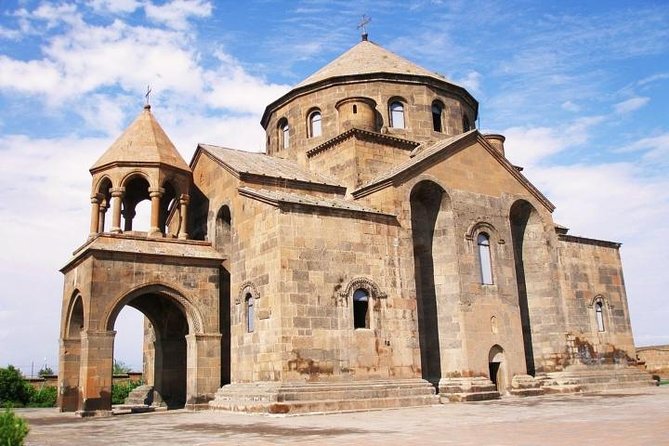 Echmiadzin, Zvartnots, Garni, Geghard, photo stop Azat reservoir - The Pagan Heritage of Garni Temple