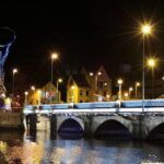 Eclectic Belfast City Center Walking Tour / Experience. - Walking Through the Belfast Entries and Rebel Streets