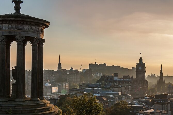 Edinburgh Ghost Tour: Mysteries, Legends and Murders - Guides and Their Storytelling Style