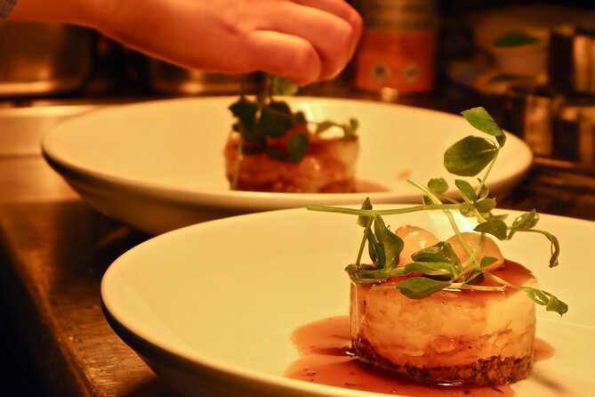 Edinburgh Private Walking Food Tour With Secret Food Tours - From Edinburgh Castle to Holyrood Park: Architectural Landmarks