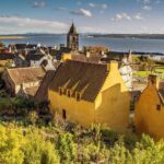 Edinburgh: The Outlander, Palaces & Jacobites Tour - Visiting Culross: A Medieval Village in Outlander