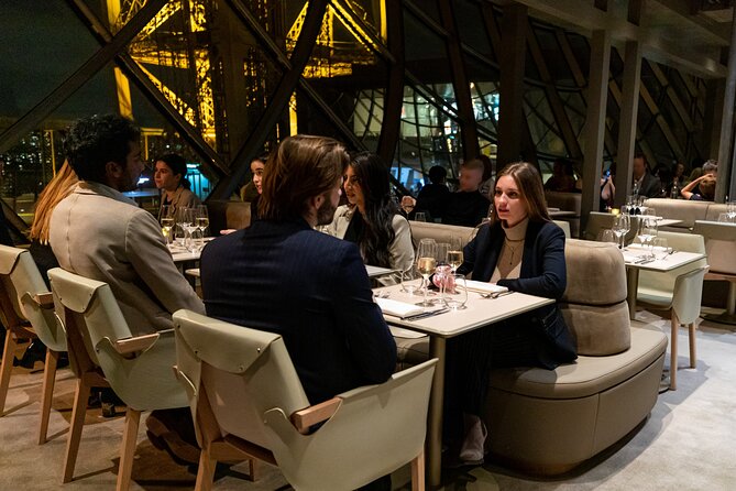 Eiffel Tower Dinner & cruise, optional Moulin Rouge - The Meeting Point in Paris: Starting the Evening Adventure