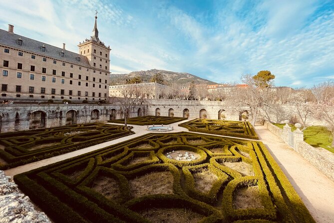 El Escorial and Valley of the Fallen Half Day Trip from Madrid - Transportation and Group Size