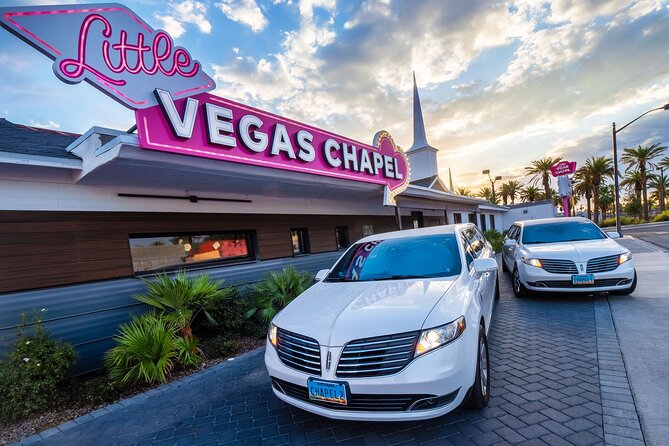 Elvis Wedding at The Little Vegas Chapel including Limousine Transportation - From Hotel to Chapel: Limousine Pickup and Drop-off