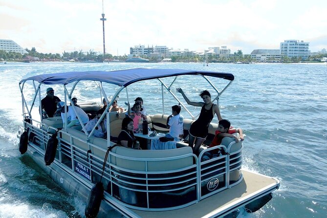 Entertainments and Celebrations in Cancun and Isla Mujeres - The Spacious PERLA1 Boat Offers Comfort and Versatility