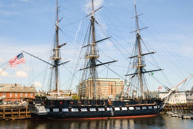 Entire Freedom Trail Walking Tour: Includes Bunker Hill and USS Constitution - The Complete Freedom Trail Experience