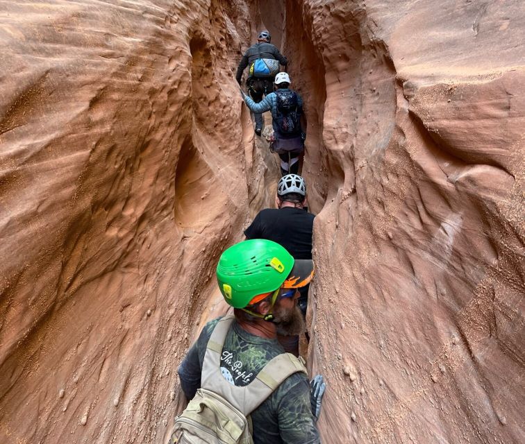 Escalante: Grand Staircase and Egypt 1 Canyoneering Trip - Guided Tour with Knowledgeable Leadership