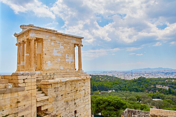 Essential Athens and Cape Sounion, Poseidon's Temple, Private Day Tour - Visiting the Temple of Olympian Zeus