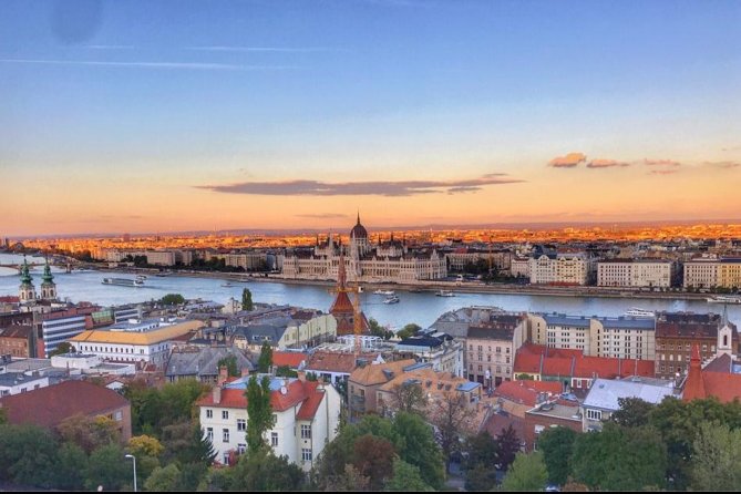Essential Walking Tour - Visiting St. Stephens Basilica, Budapest’s Largest Church