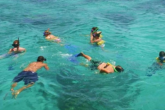 Exclusive Beach Club Catamaran Isla Mujeres Tour - Snorkeling at El Meco Reef: What to Expect