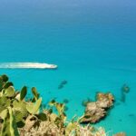 Exclusive boat tour in Tropea. Just you and your family - 4 hours - Exploring the Secluded Praia di Fuoco Beach