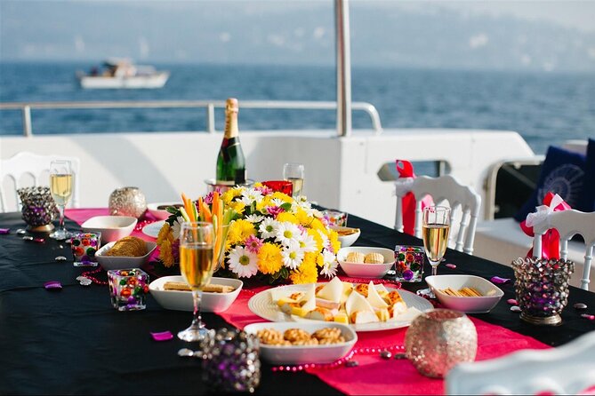 Exclusive Bosphorus Cruise - Luxury Yacht Experience in Istanbul - Starting Point in Beşiktaş: Easy Access and Convenience