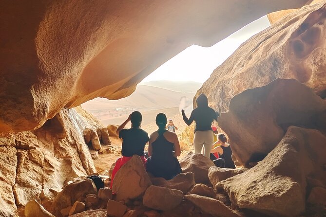 Excursion to Ajuy Caves with a secret Las Penitas canyon Hike - Visiting the Las Penitas Ravine: A Hidden Fuerteventura Treasure