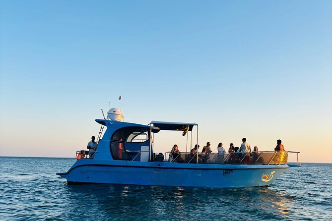 Excursion to the Caves DE Benagil Adventure for the whole family - Visiting the Iconic Benagil Cave