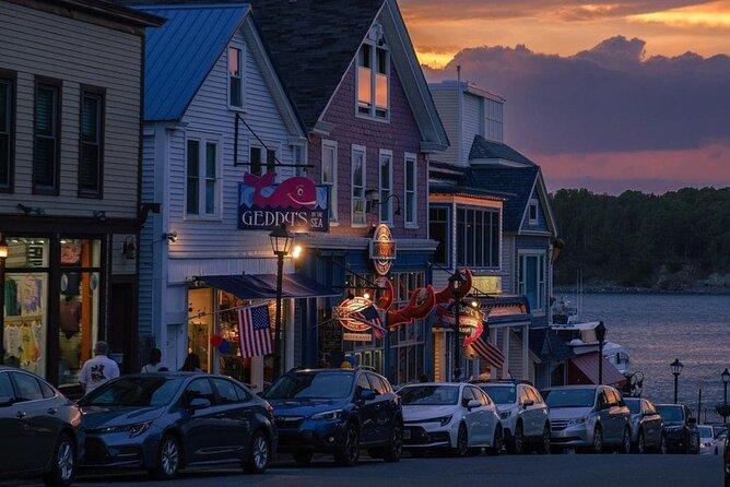 Experience Bar Harbor with Thunder Hole and Acadia National Park - From the Sieur de Monts Spring to Thunder Hole