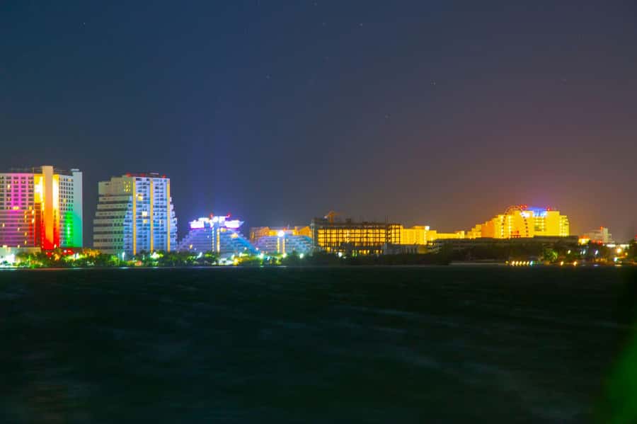 Experience the Night Energy of Cancún Tour - Exploring Downtown Cancún and Mirador Playa Delfines