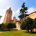 Explore Annecy in 60 minutes with a Local - Exploring Annecys Landmark Highlights