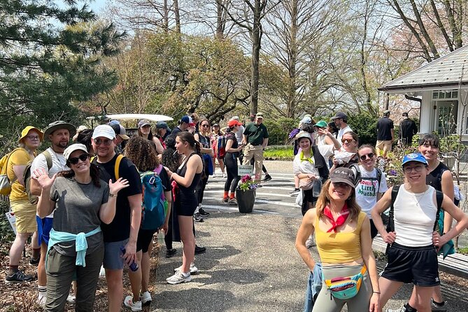 Explore Brooklyn Heights Through Urban Sketching - Jane’s Carousel: Capturing Motion and Reflection