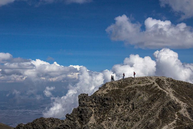 Explore El Paso de Cortes with a professional photographer - The Role of the Professional Photographer in the Tour
