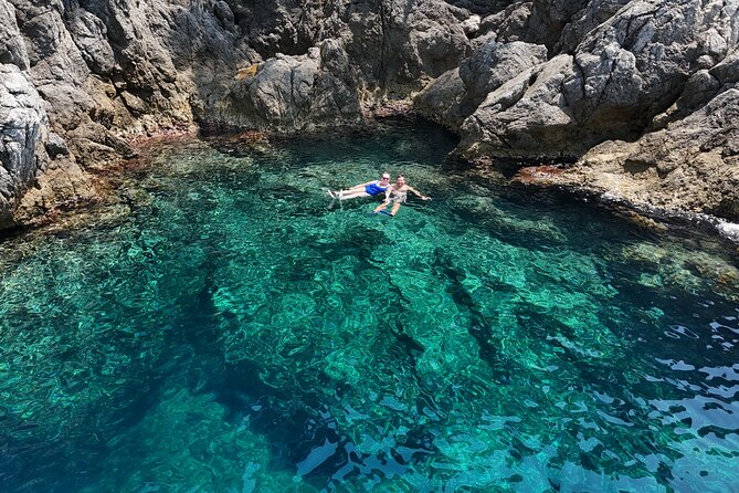 Explore Elaphiti islands by Private trip with Ferretti mini yacht - Starting Point and Duration of the Yacht Trip