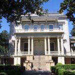 Explore New Orleans' Garden District: Private 2-hour Walking Tour - Starting at Commanders Palace: The Tour Begins in Style