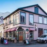 Explore Reykjavik in 60 minutes with a Local - The Tour Starts at Alþingishúsið, Heart of Icelandic Politics