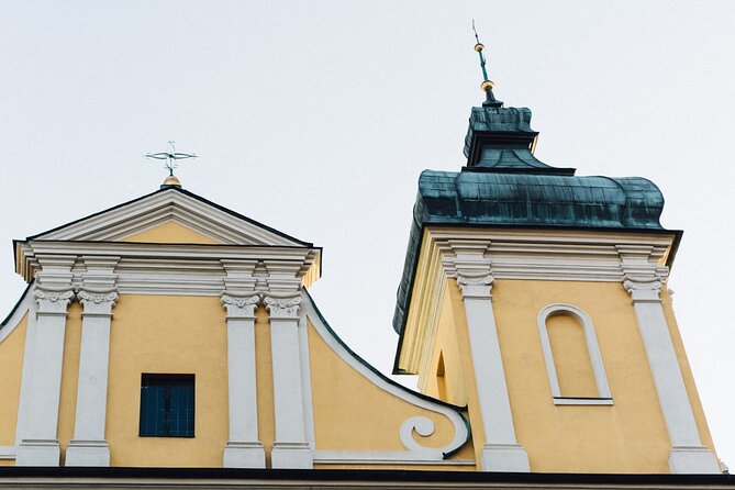 Explore the Instaworthy Spots of Poznan with a Local - Discovering Poznan’s Iconic Old Market Square