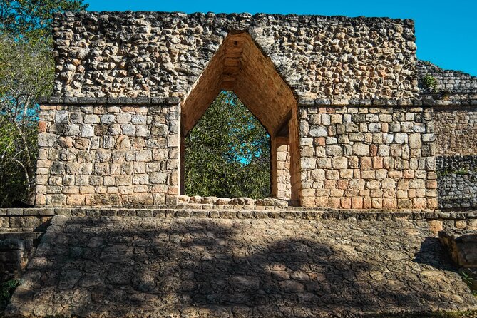 Explore the Mayan Ruins of Ek Balam, Valladolid and Sacred Cenote - Visiting Ek Balam: Impressive Mayan Architecture and Climbing Opportunities