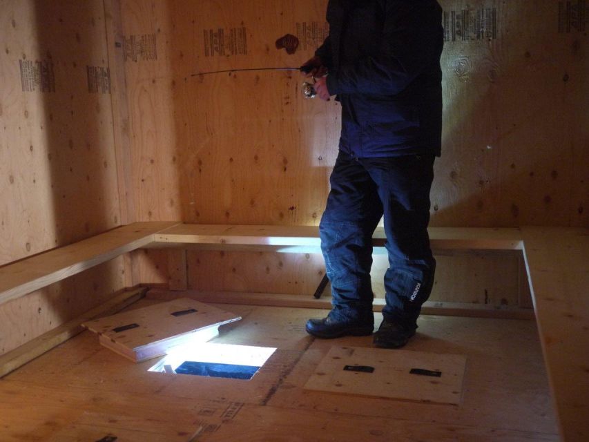 Fairbanks: Aurora Ice Fishing Tour - Ice Fishing in a Warm Hut: What You Can Expect