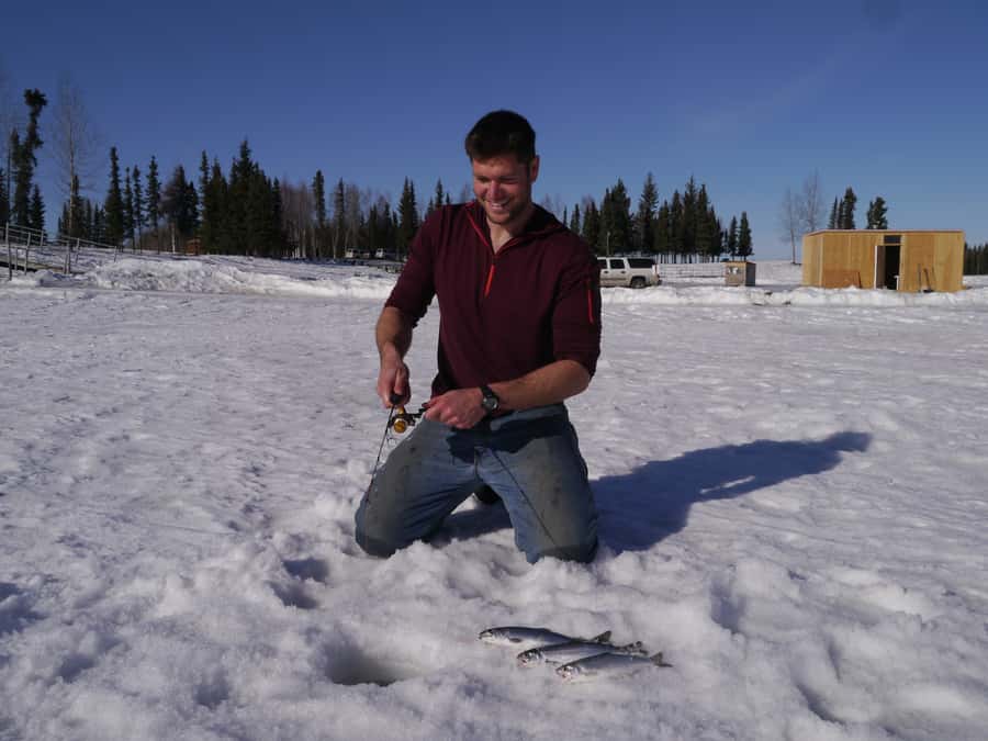 Fairbanks: Half-Day Ice Fishing Excursion - Scenic Drive to Selected Lakes for Ice Fishing