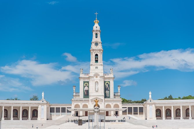 Fatima Day Tour from Algarve - Visiting the Basilica de Nossa Senhora do Rosário de Fatima