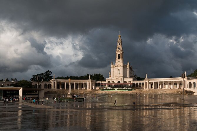 Fatima Sanctuary and Pastorinhos Village Private Tour From Porto - Customizable Itinerary: Your Day at Fátima