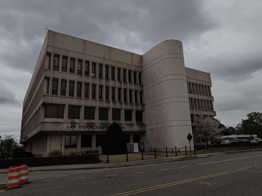 Fayetteville True Crime Tour - Guide Personality and Storytelling Style