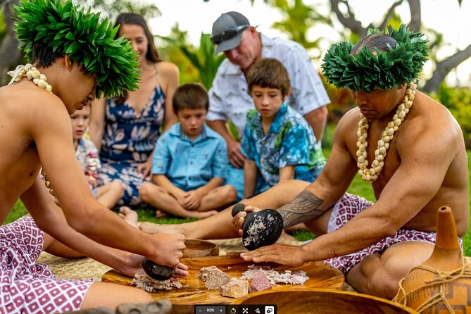 Feast and Fire Luau Outrigger Kona Resort and Spa - The Location and Setting of Kona’s Best Luau Show