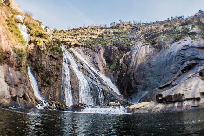 Finisterre and Costa da Morte: The Most Complete Tour of Santiago - Exploring Ponte Maceira: A Roman Bridge with Legend