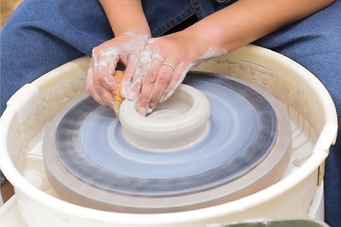 First Fridays Wheel Pottery Class - How the First Fridays Wheel Pottery Class Starts in Fort Lauderdale