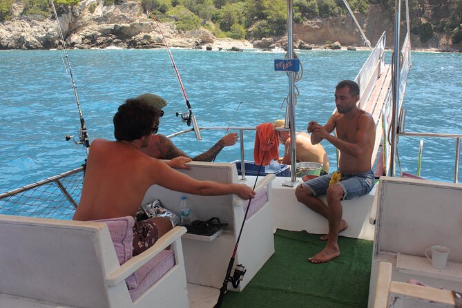 Fishing Experience in Belek with Breakfast and Lunch - Meeting the Experienced Captain and Learning Fishing Techniques