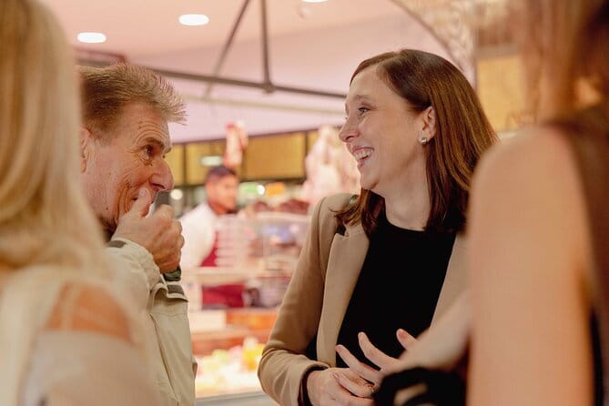 Florence Food and Wine Tasting Tour! Private with Local Expert - Admiring the Ponte Vecchio and Scenic Views