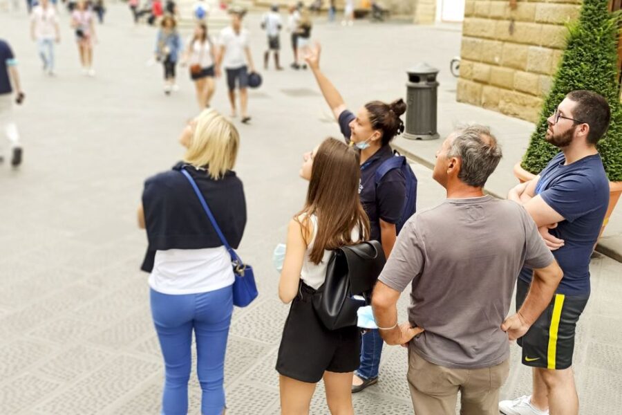 Florence: Heart of Florence Guided Walking Tour - Starting at Florences Medici District and Touching the Stones of Power