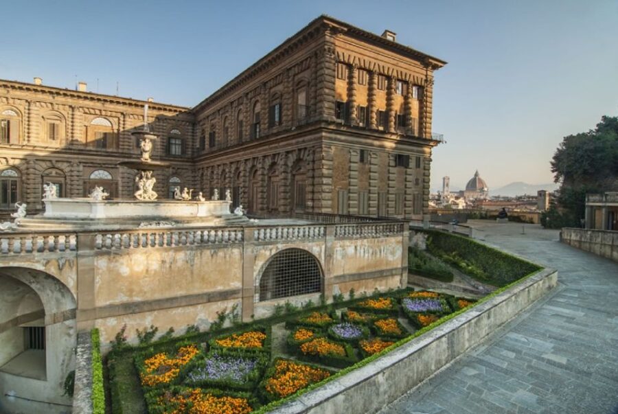 Florence: Palatina Gallery & Pitti Palace Guided Tour - Inside the Pitti Palace: A Renaissance Masterpiece