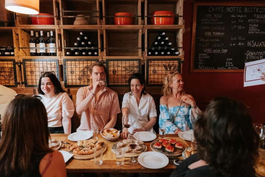 Florence: Small-Group Sunset Food & Wine Tour in Oltrarno - Exploring Florence’s Oltrarno Neighborhood at Sunset