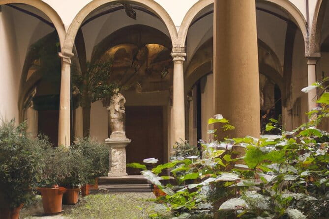 Florence: "The Medici's Elixir" Fun City Quest - Discover Hidden Corners of Florence on Your Terms