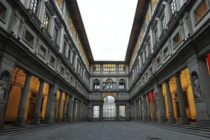 FLORENCE: Uffizi Gallery + Palazzo Vecchio monolingual Guided Tour - Small Group - Discover the Uffizi Gallery’s Masterpieces in Less Time