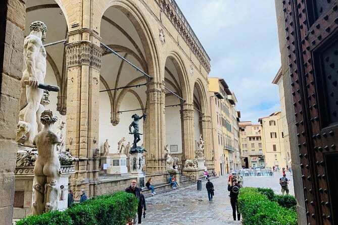 Florence Walking Guided Tour - Discovering Florence’s Public Squares and Bridges