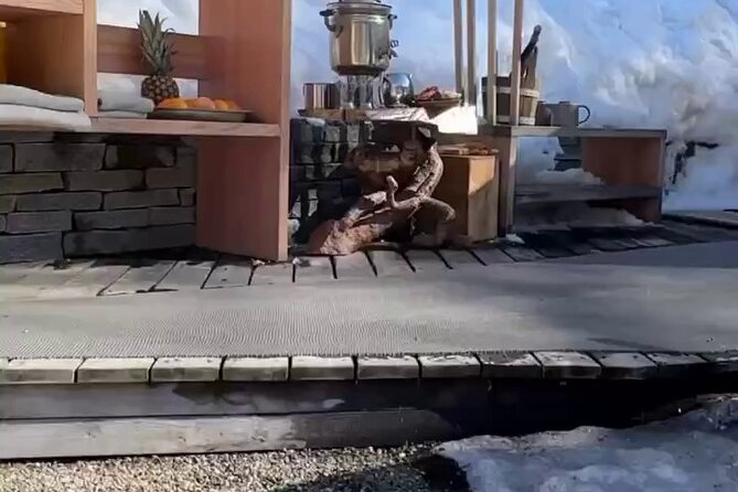 Fondue in challet with Local Stories & Sphere in the centrum - Learning the Art of Swiss Cheese Fondue